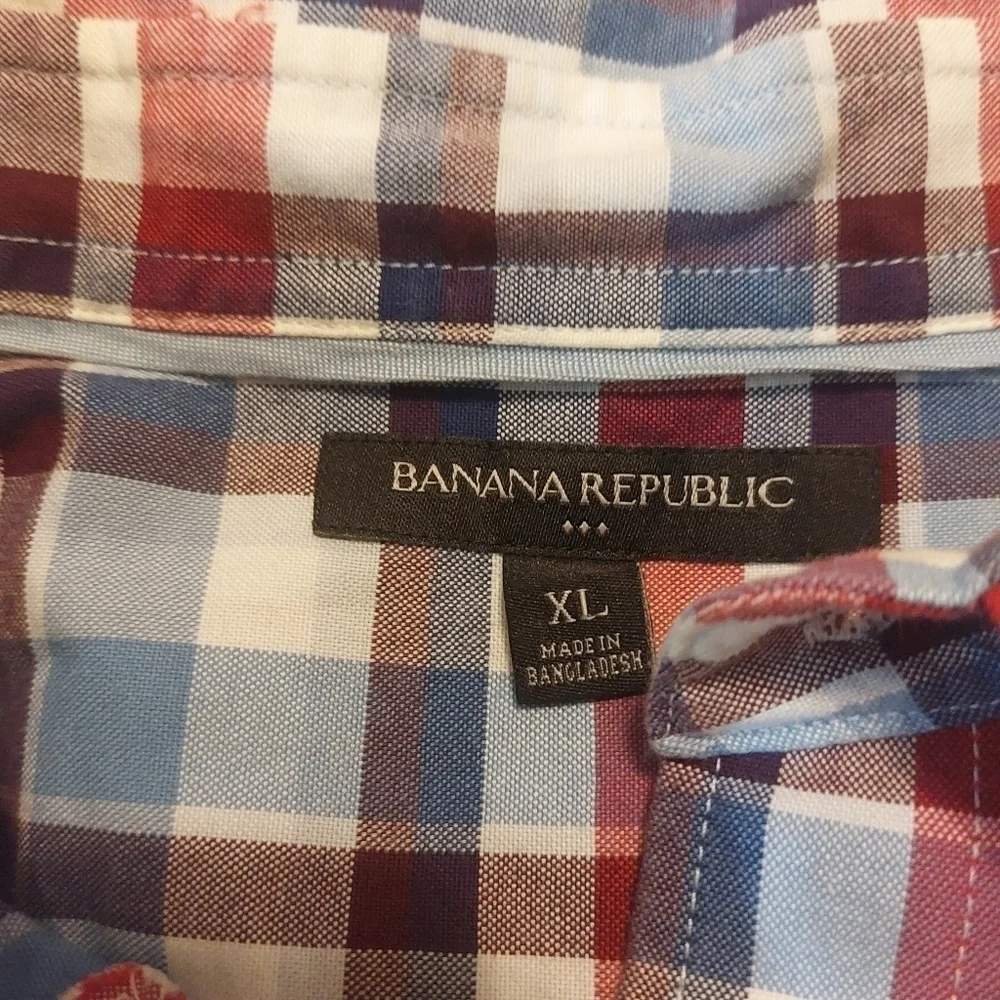 Banana Republic Mens Long Sleeve Button Down Shirt